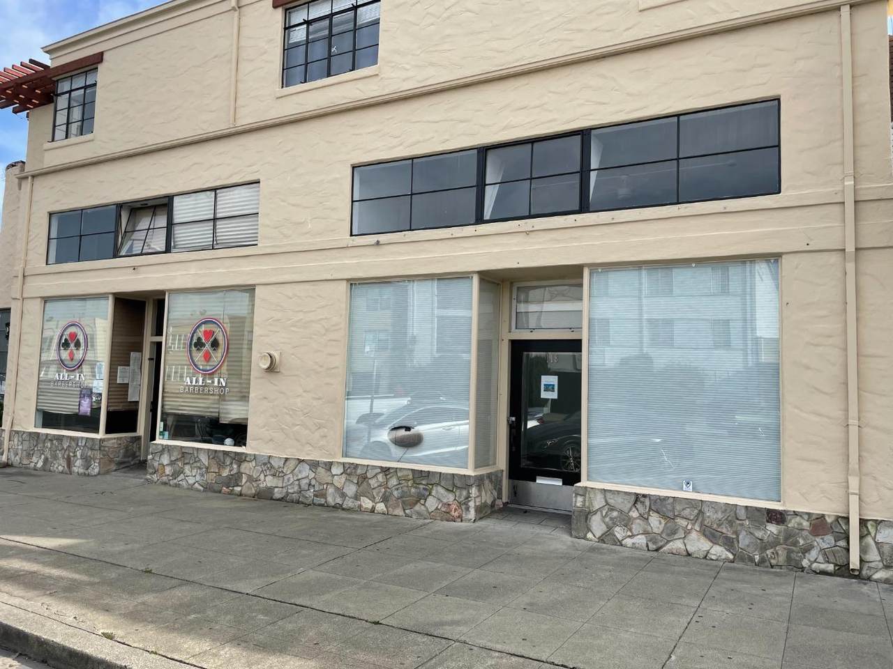118-122 South Blvd - Photo 1