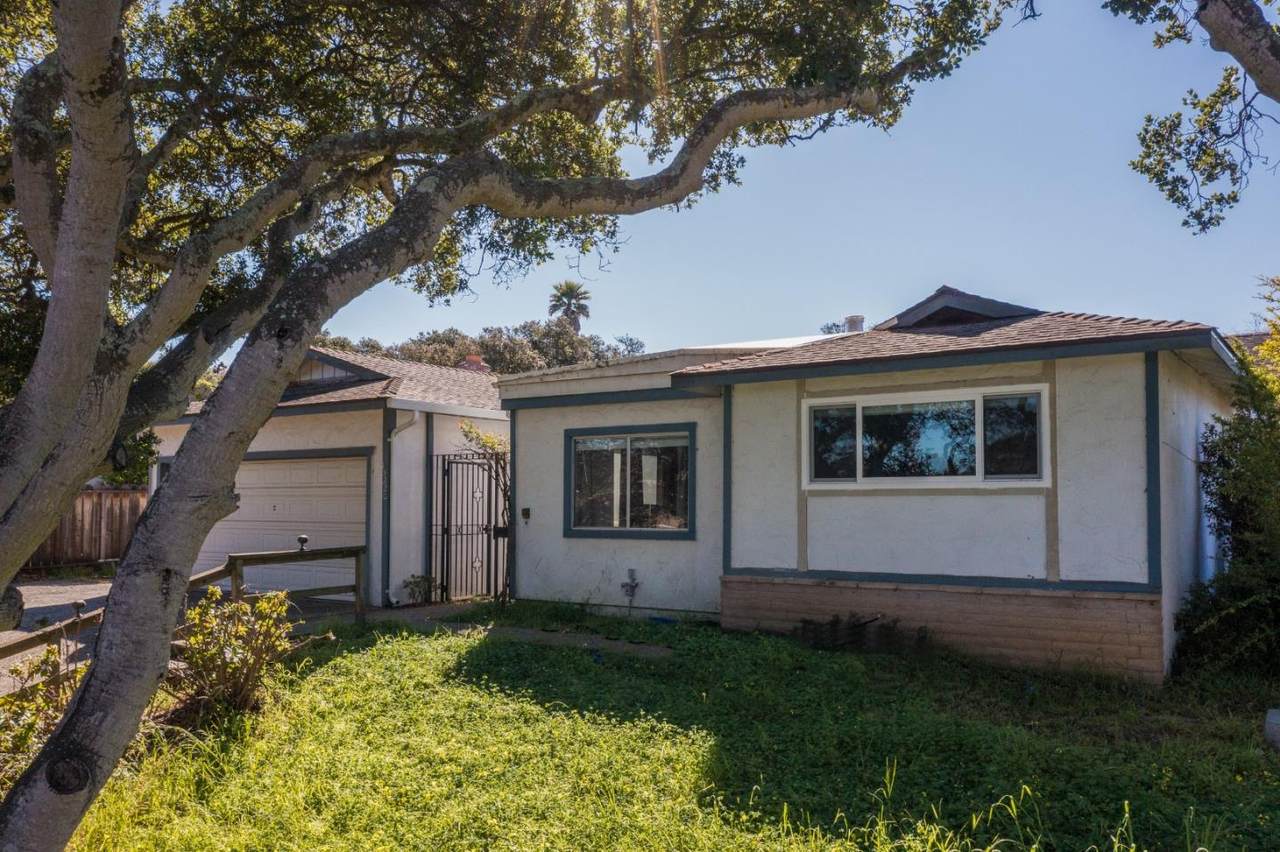 15220 Charter Oak Blvd - Photo 1