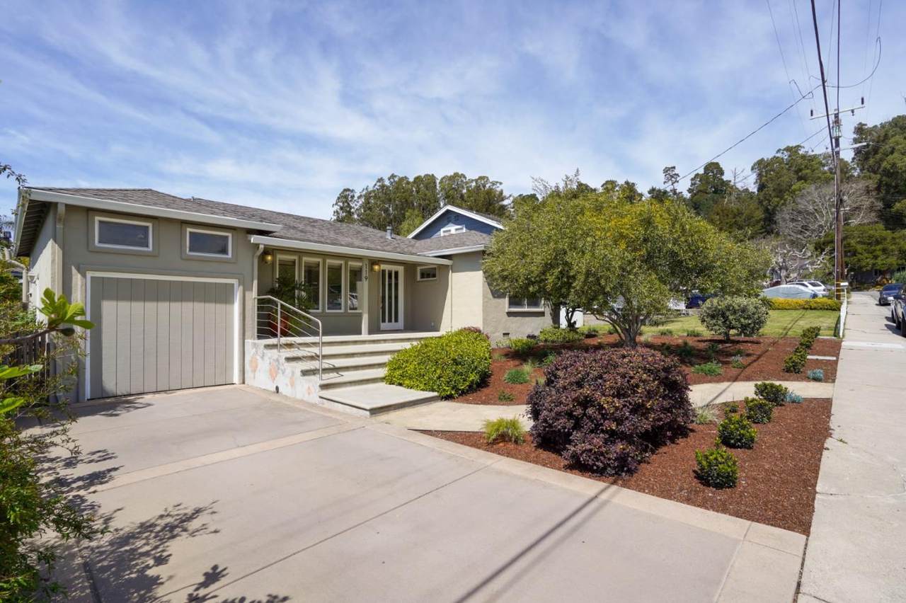 119 Carol Ave - Photo 1