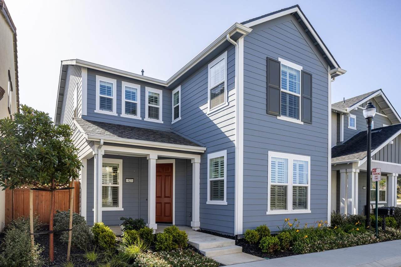 19231 Coliseum Ln - Photo 1