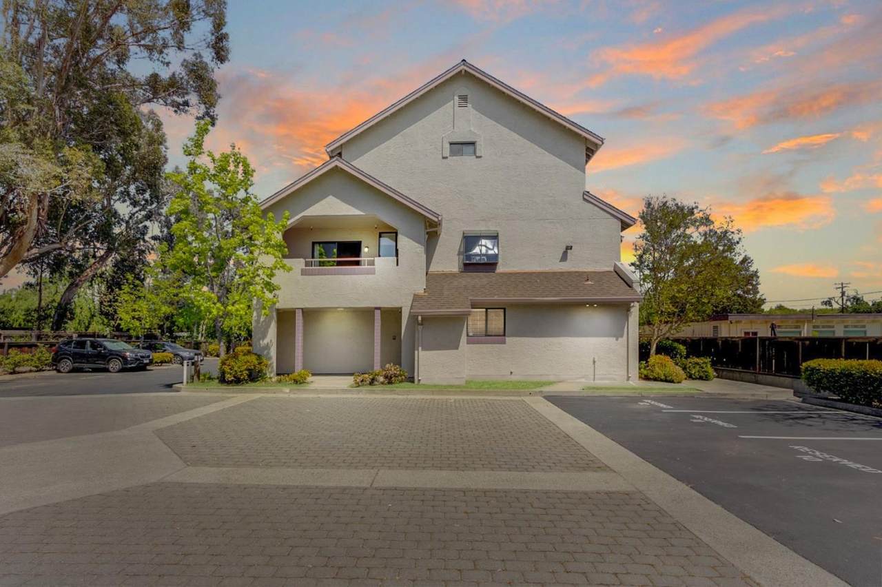 3073 Middlefield Rd 101 - Photo 1