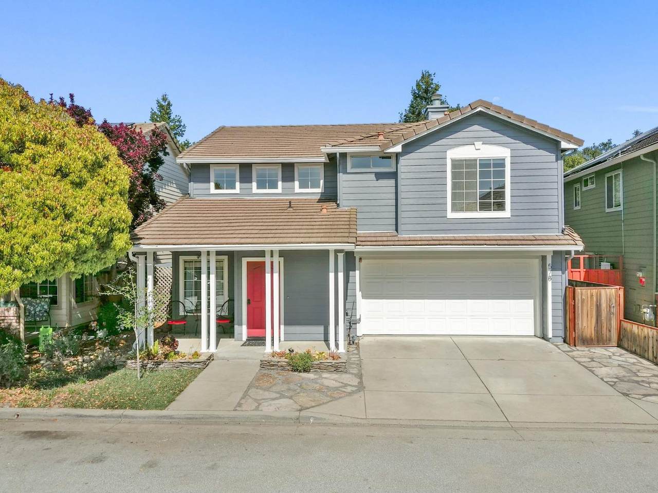 578 Skypark Dr - Photo 1
