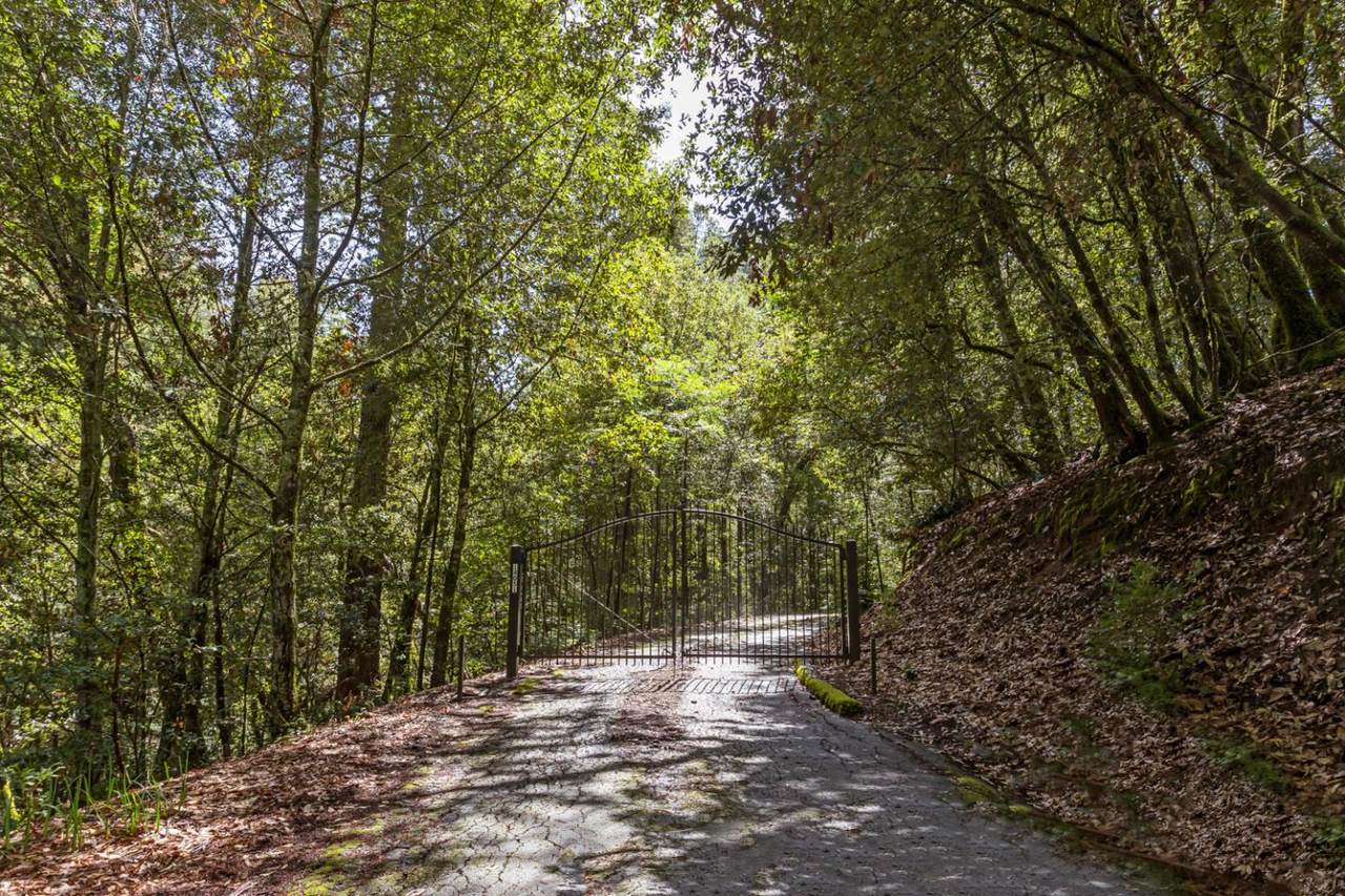 14051 Skyline Blvd - Photo 1