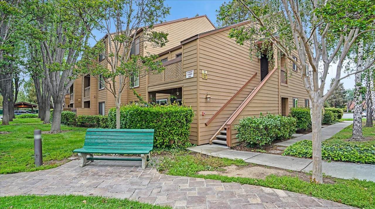 738 Teatree Ct - Photo 1