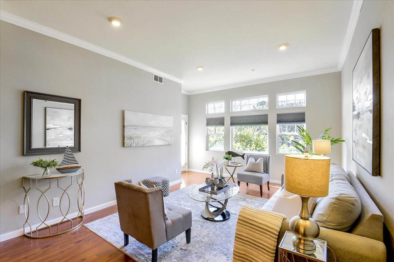 833 Swallowtail Ct - Photo 1
