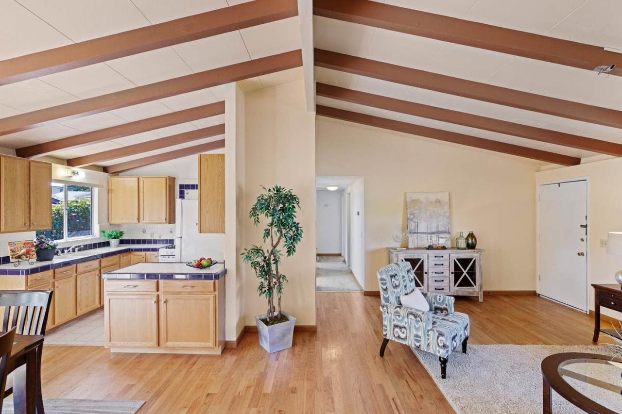 3420 Rio Rd - Photo 1