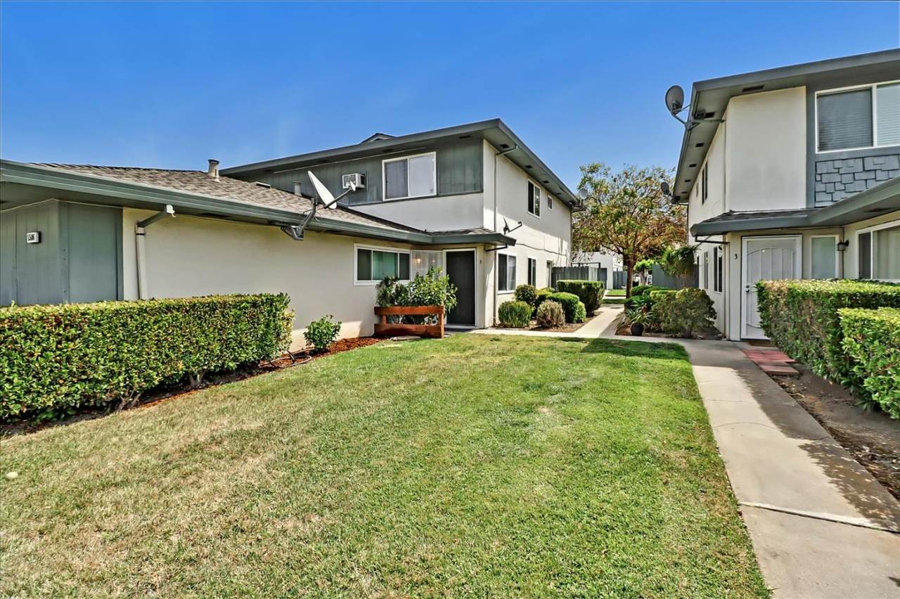 5506 Spinnaker Dr 3 - Photo 1