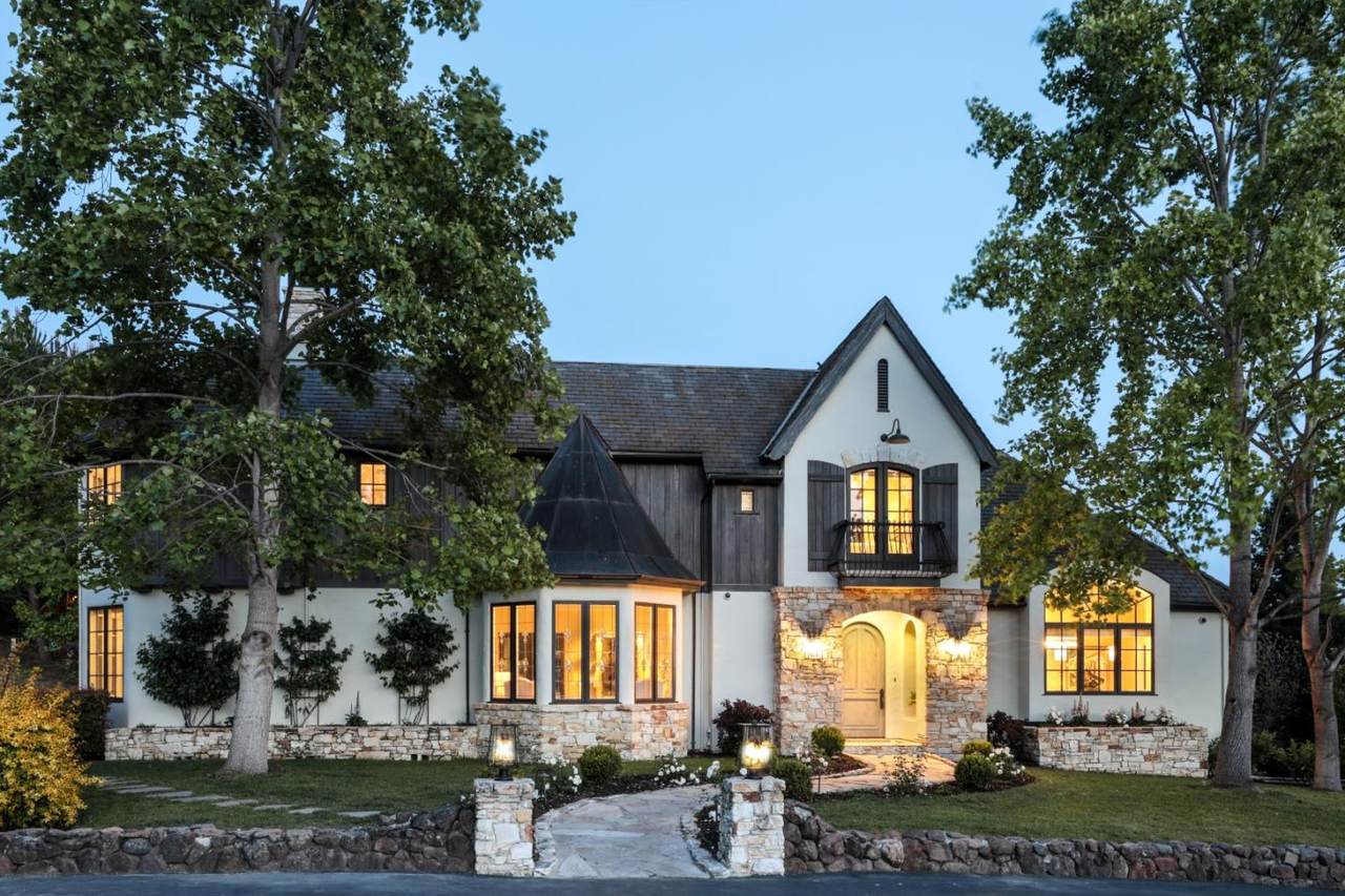 60 Valley Ct - Photo 1