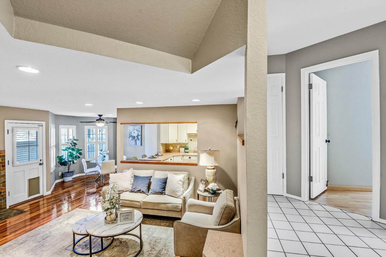 609 La Maison Dr - Photo 1
