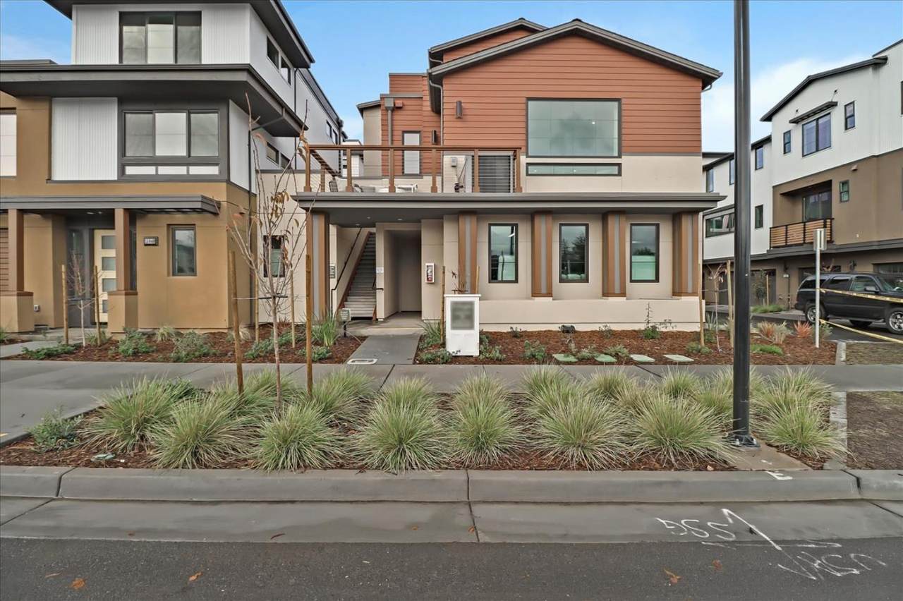 15042 Briggs Ct 099 - Photo 1