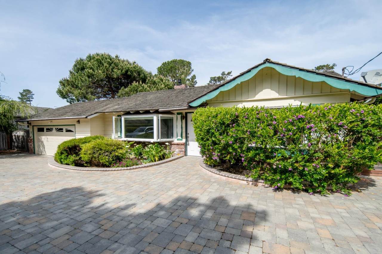 3040 Larkin Rd - Photo 1
