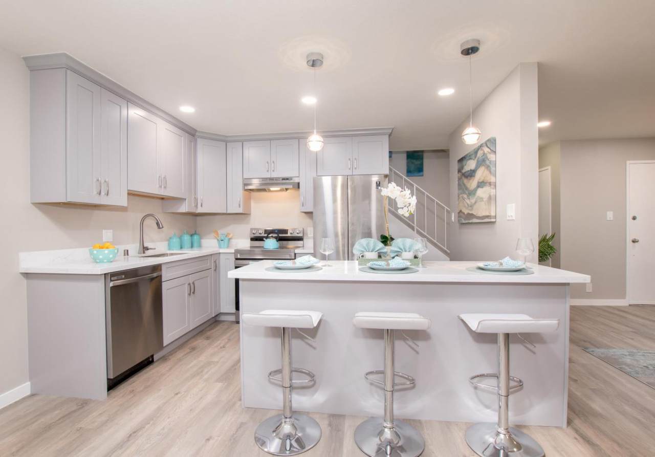 360 Auburn Way 12 - Photo 1