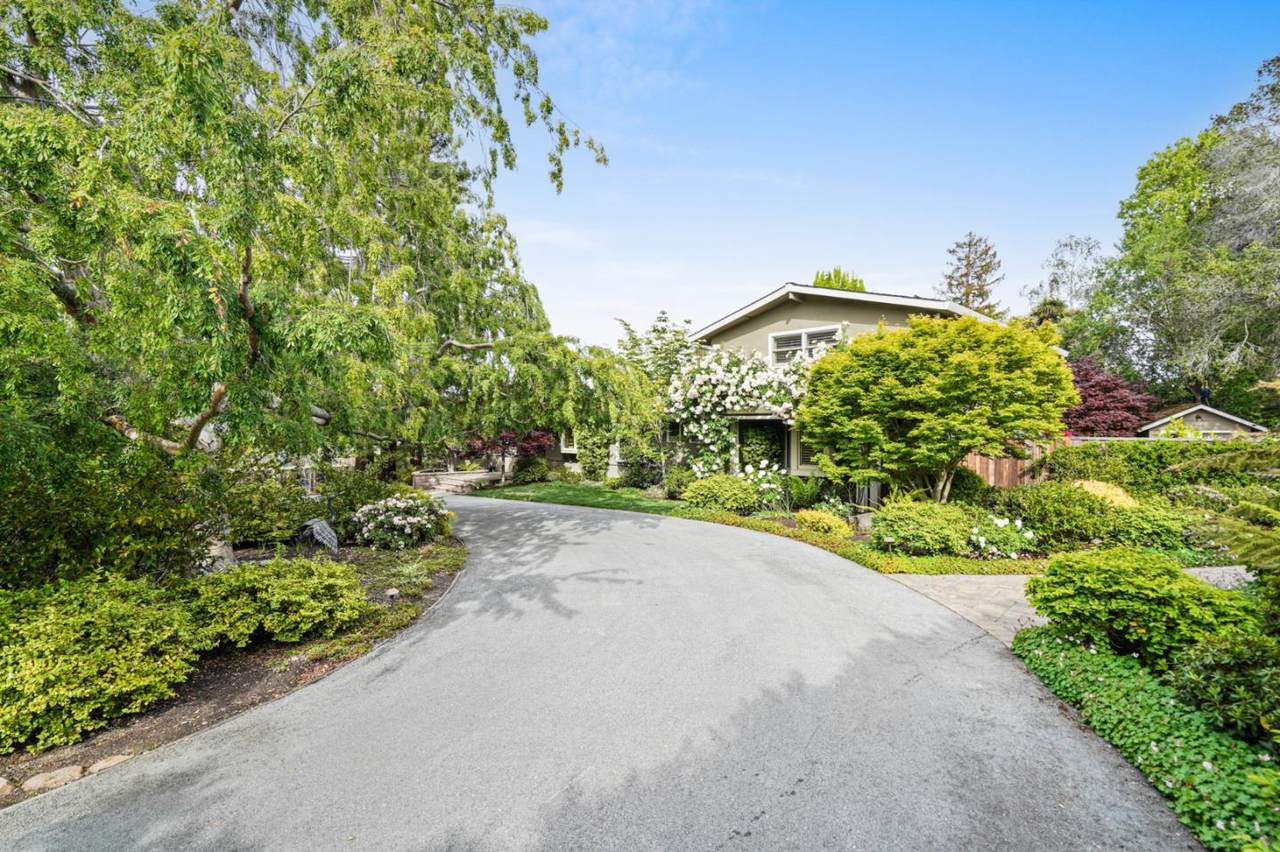 315 Fletcher Dr - Photo 1