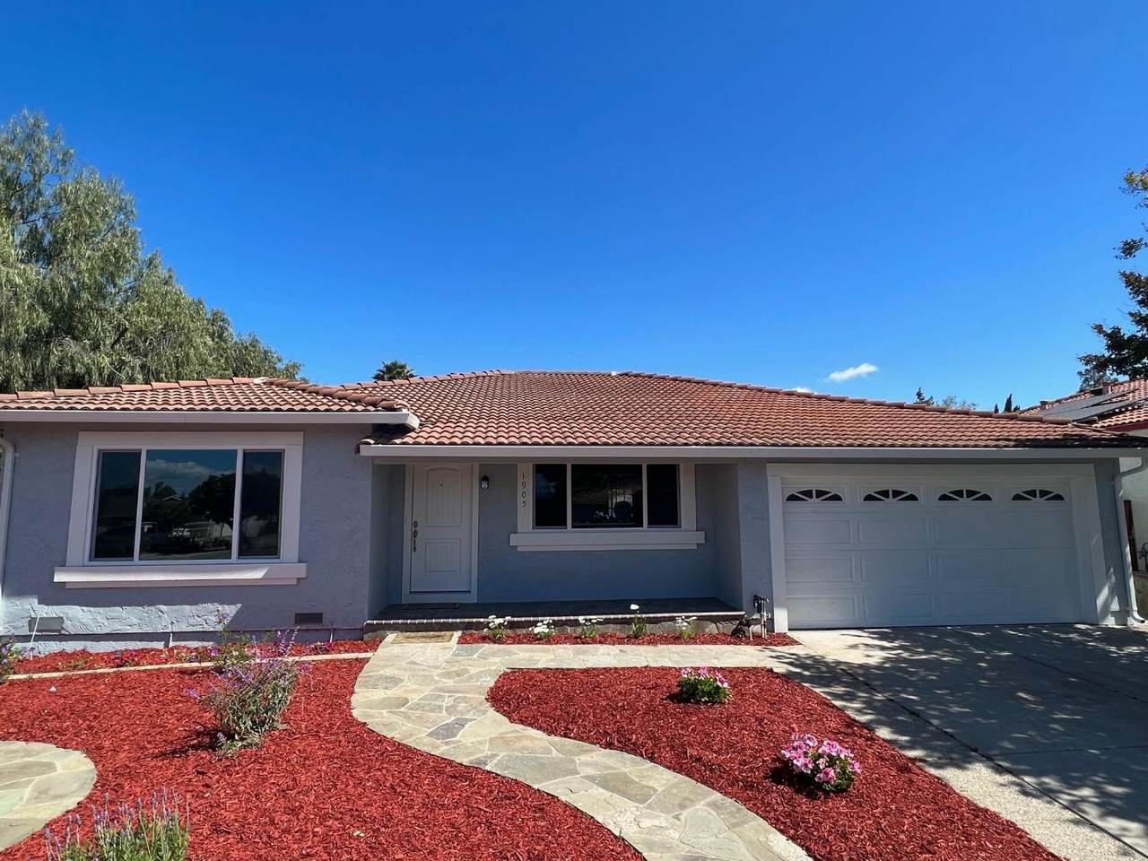 1905 Baker Pl - Photo 1