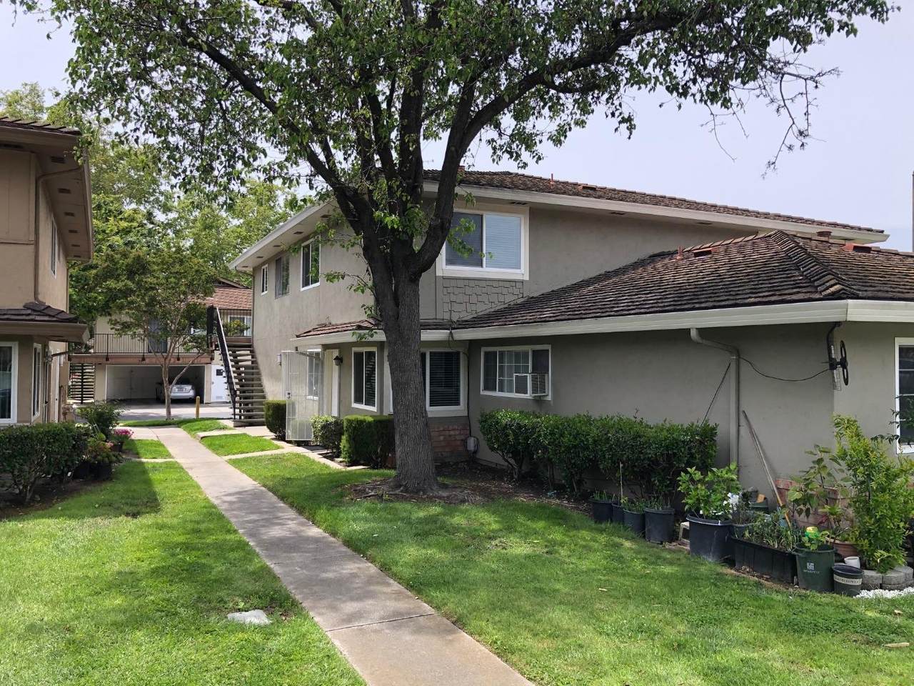 837 Capitol Ave 2 - Photo 1