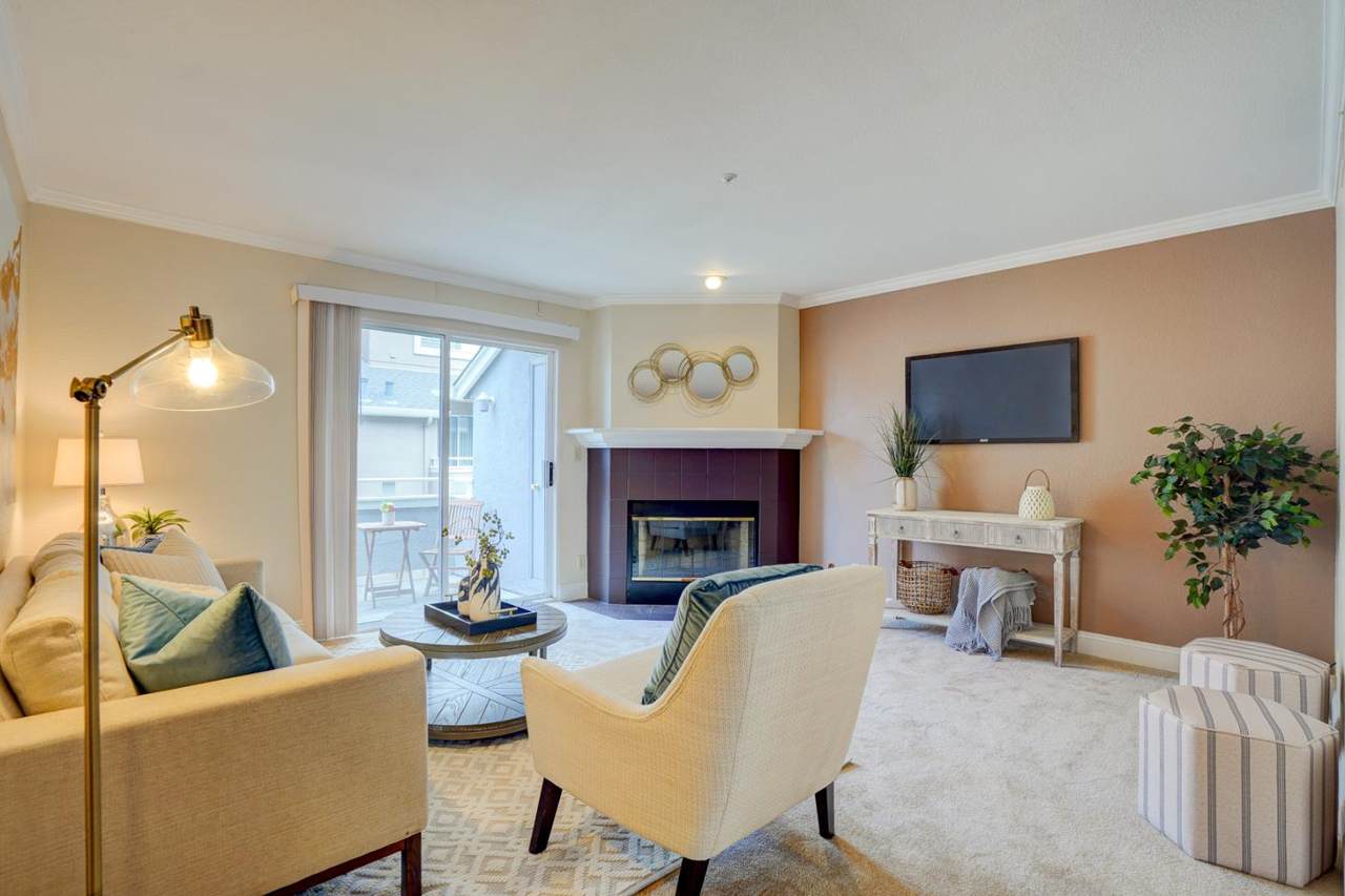 65 Fernridge Ct - Photo 1