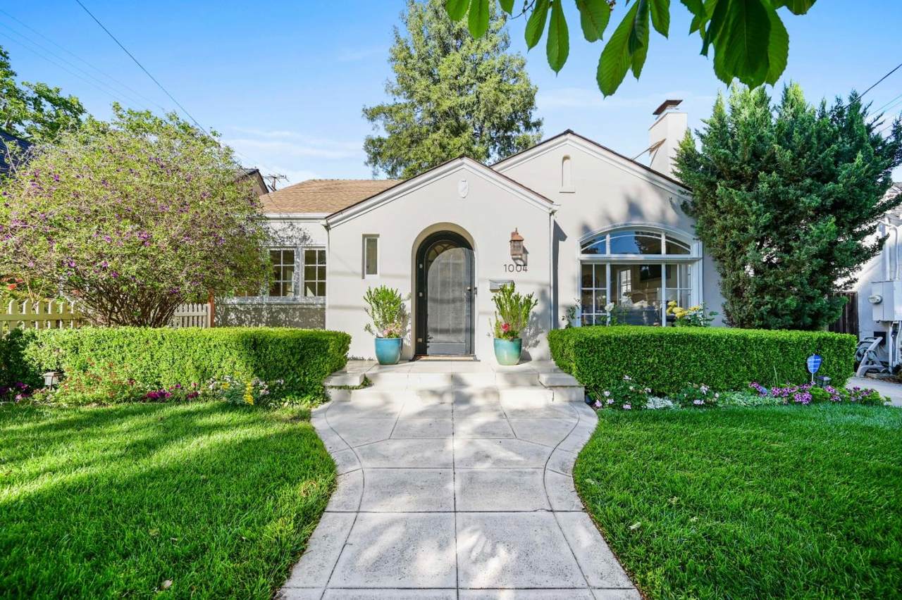 1004 Ramona Ave - Photo 1