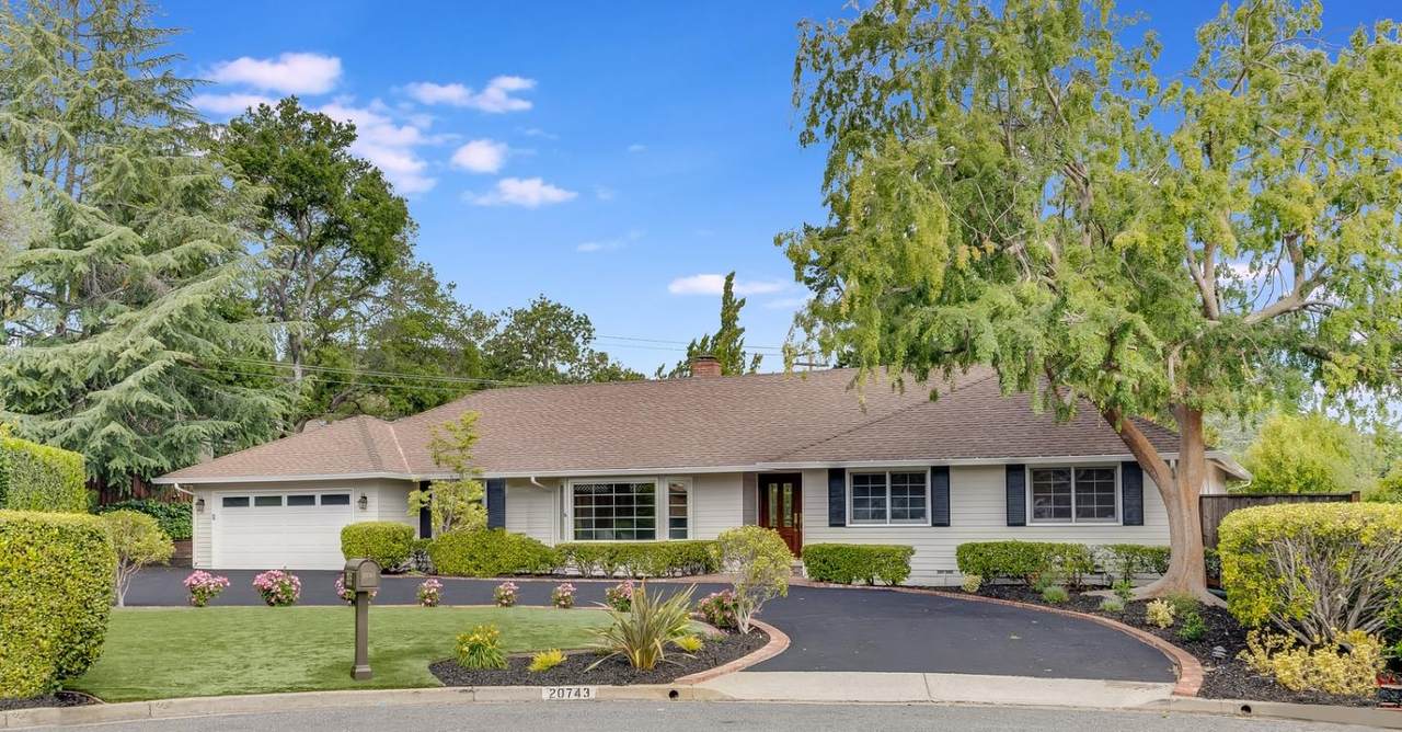 20743 Seaton Ave - Photo 1
