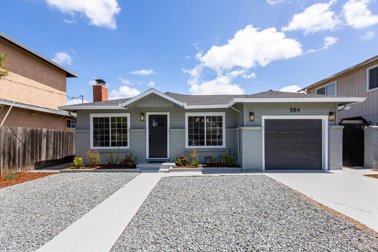 564 Hurlingame Ave - Photo 1