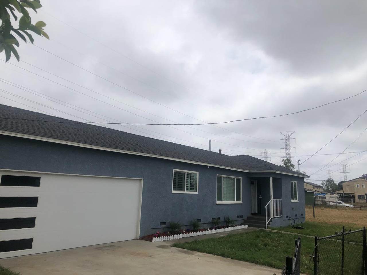 1811 92nd St - Photo 1