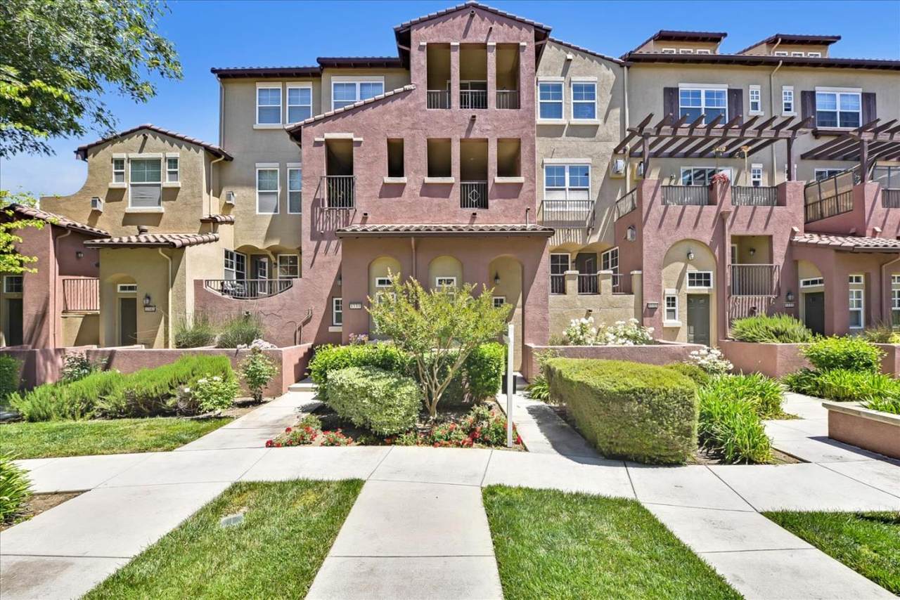 1337 Marcello Dr - Photo 1