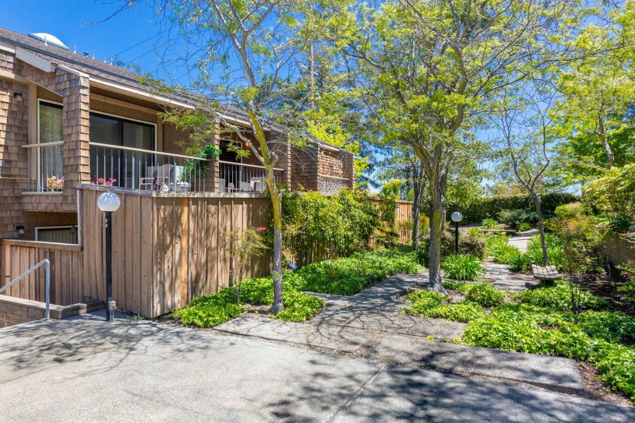 1685 Bayridge Way 214 - Photo 1