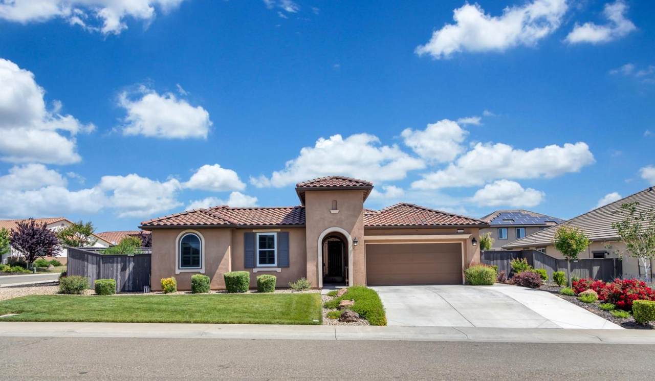 5568 Copper Sunset Way - Photo 1