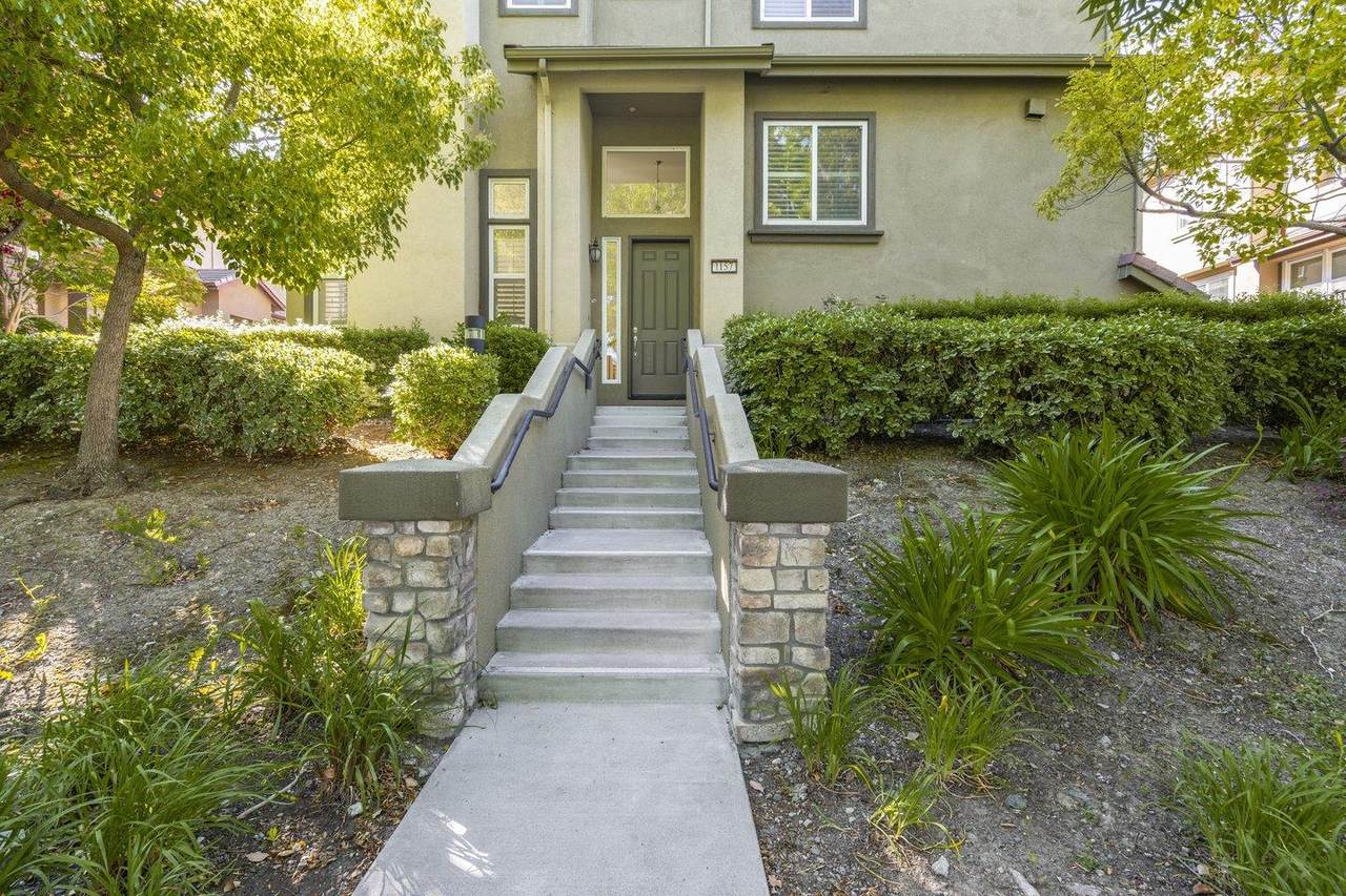 1157 Avenida Benito - Photo 1