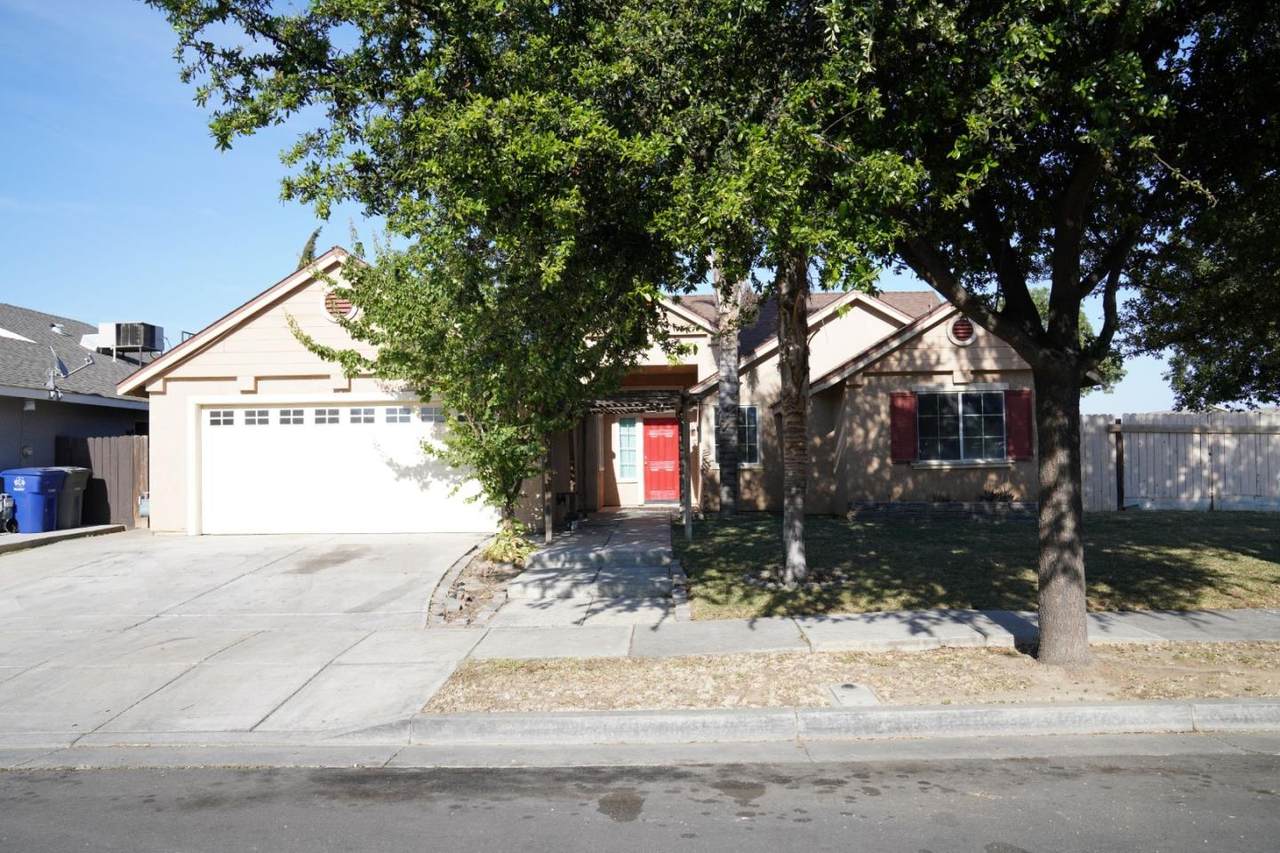 330 Somerset Ave - Photo 1