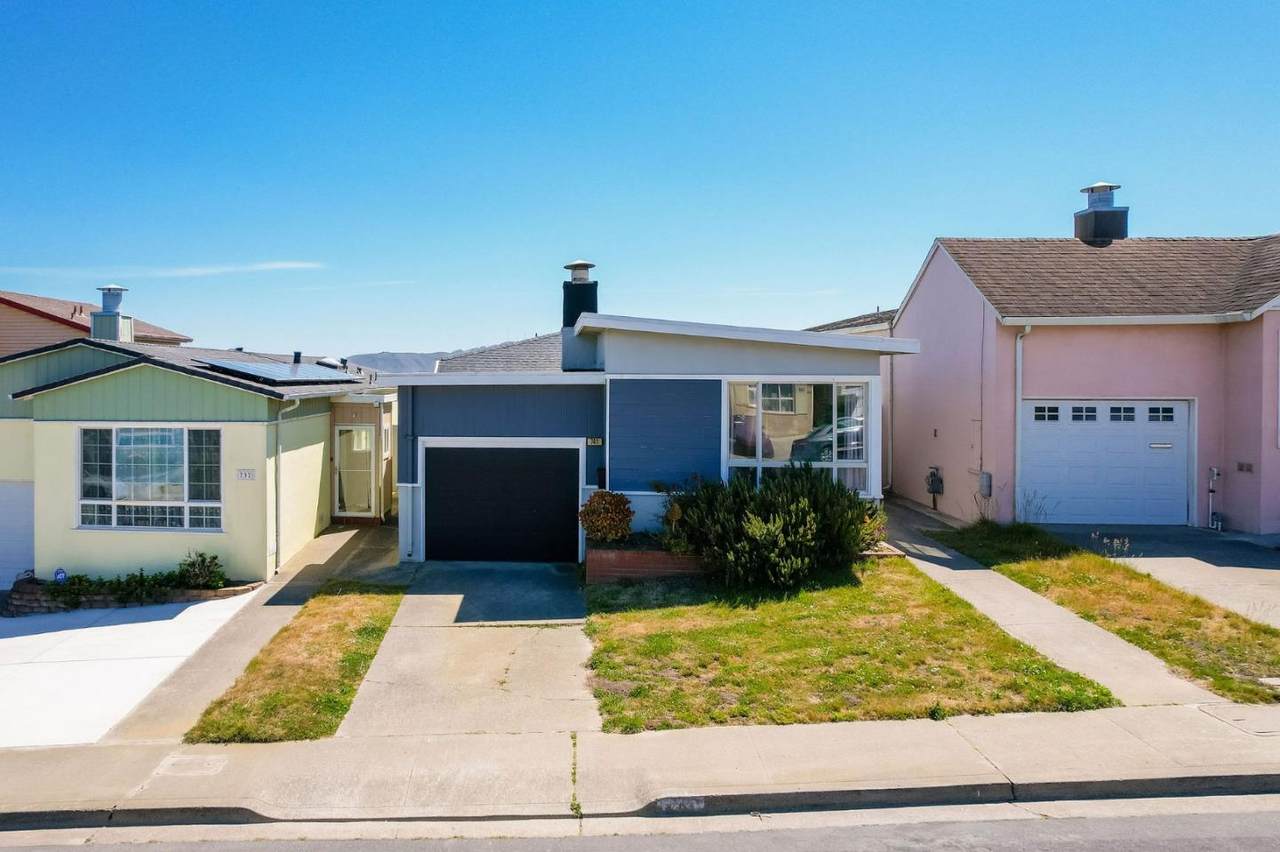 741 Skyline Dr - Photo 1