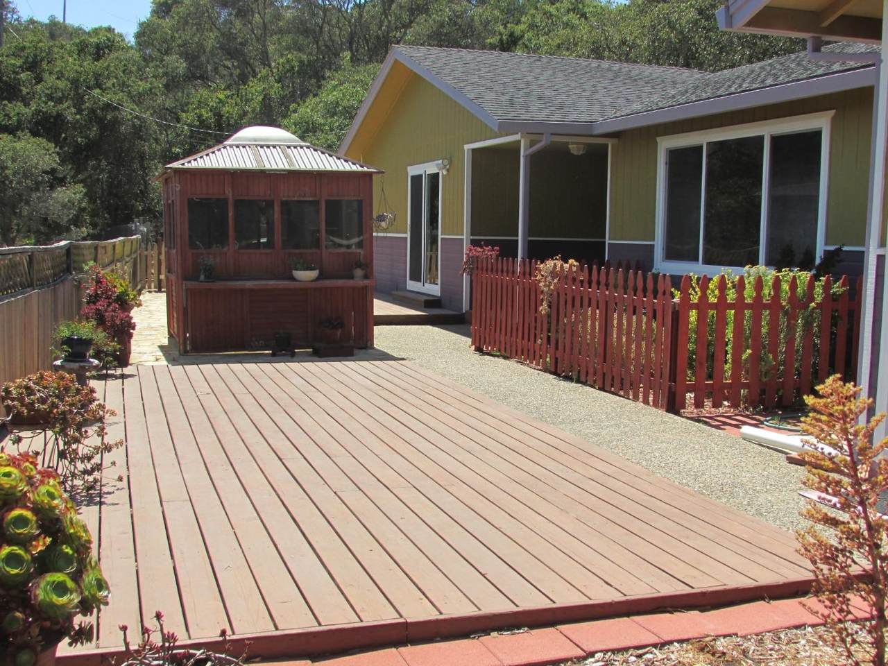 5680 Briarcliff Ter - Photo 1