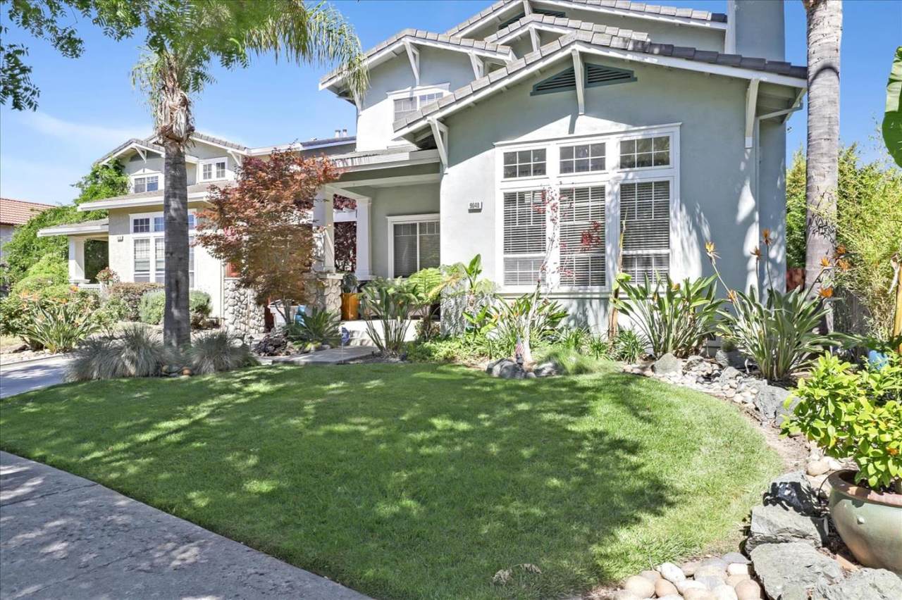 9048 Soledad St - Photo 1