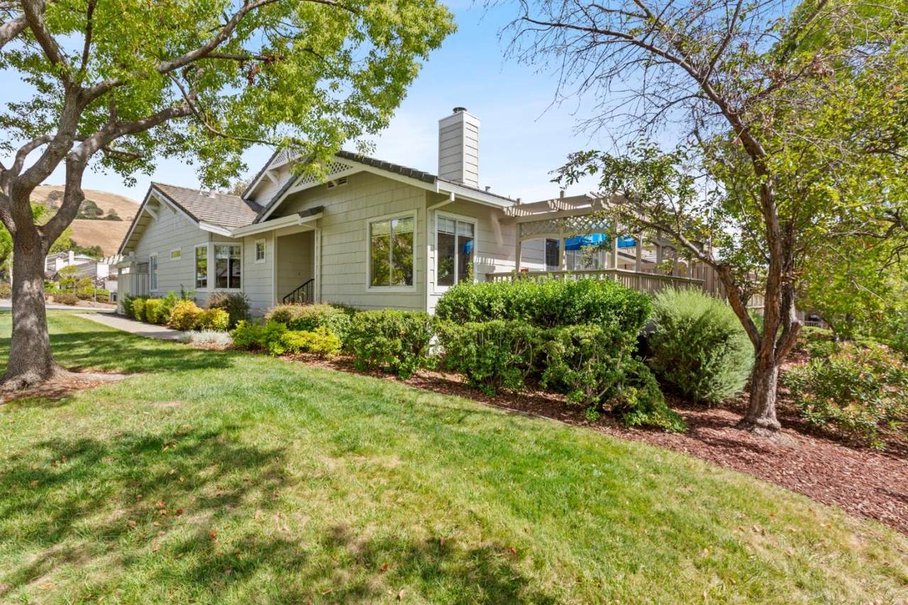 8713 Mccarty Ranch Dr - Photo 1