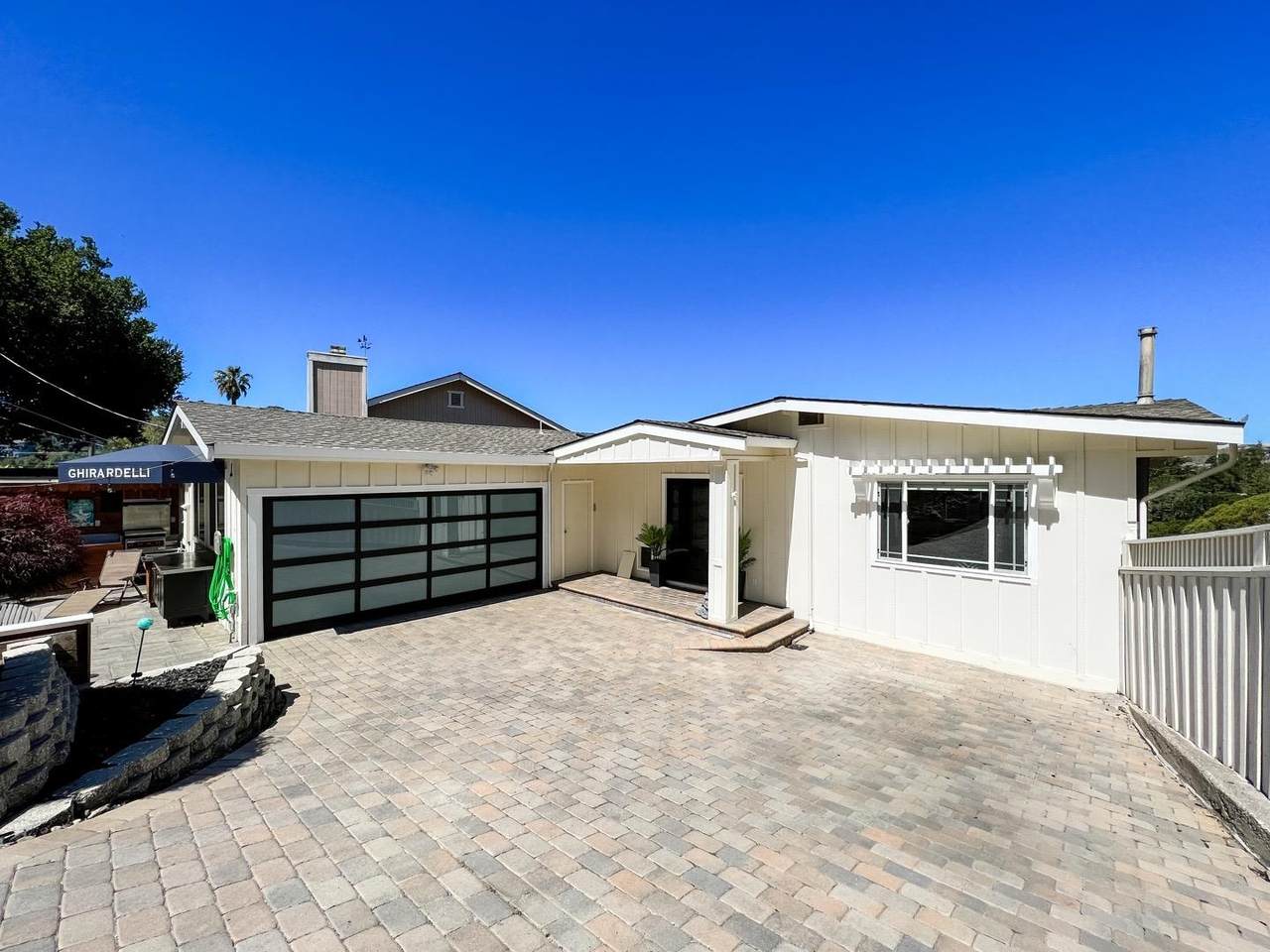 2618 Monserat Ave - Photo 1