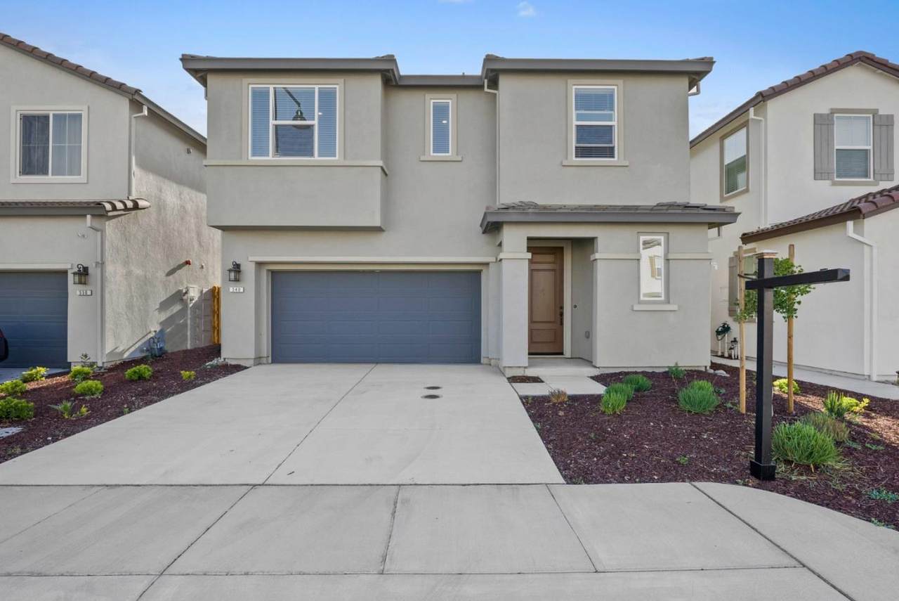 540 Duran Dr - Photo 1