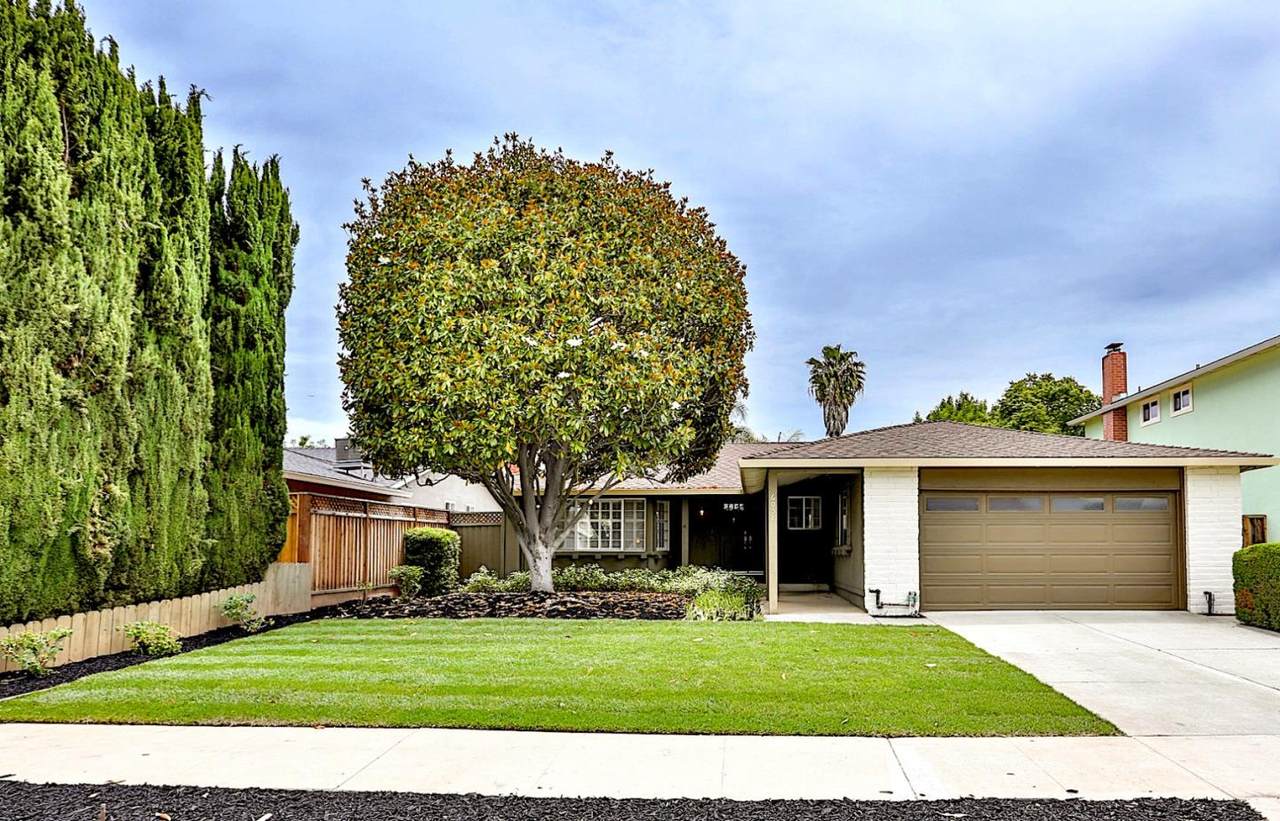 6058 Foothill Glen Dr - Photo 1