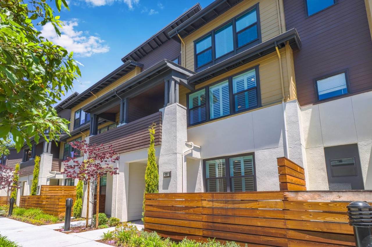 26 Avondale Ave - Photo 1