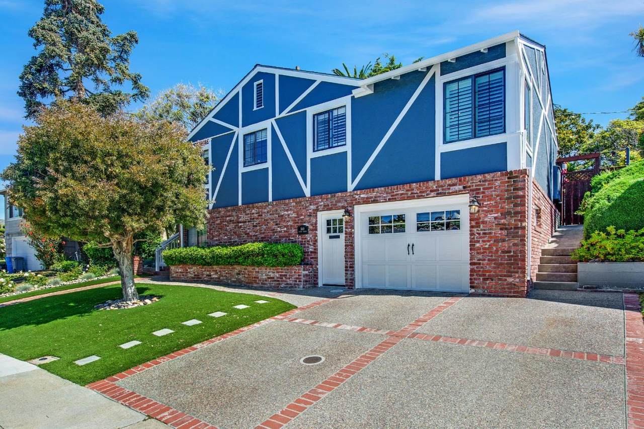 560 Cypress Ave - Photo 1