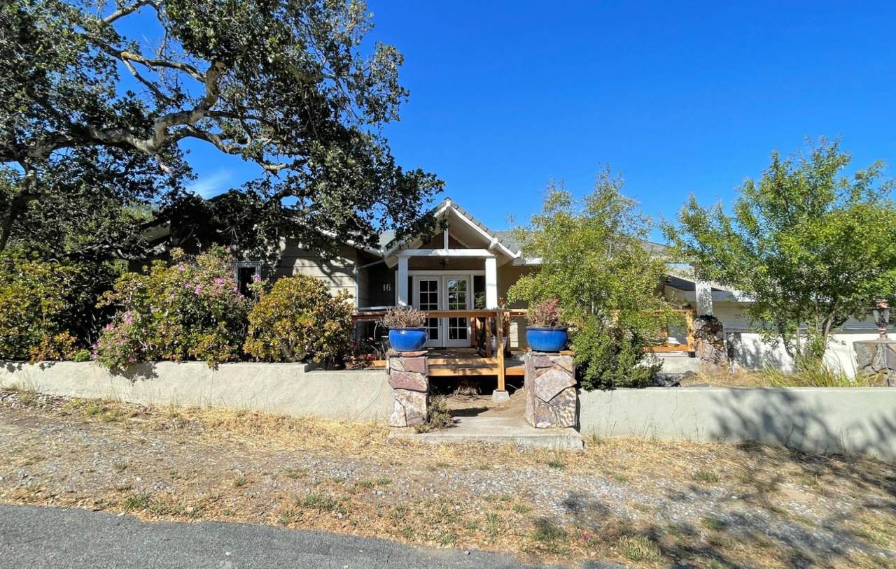 16 Vista Dr - Photo 1