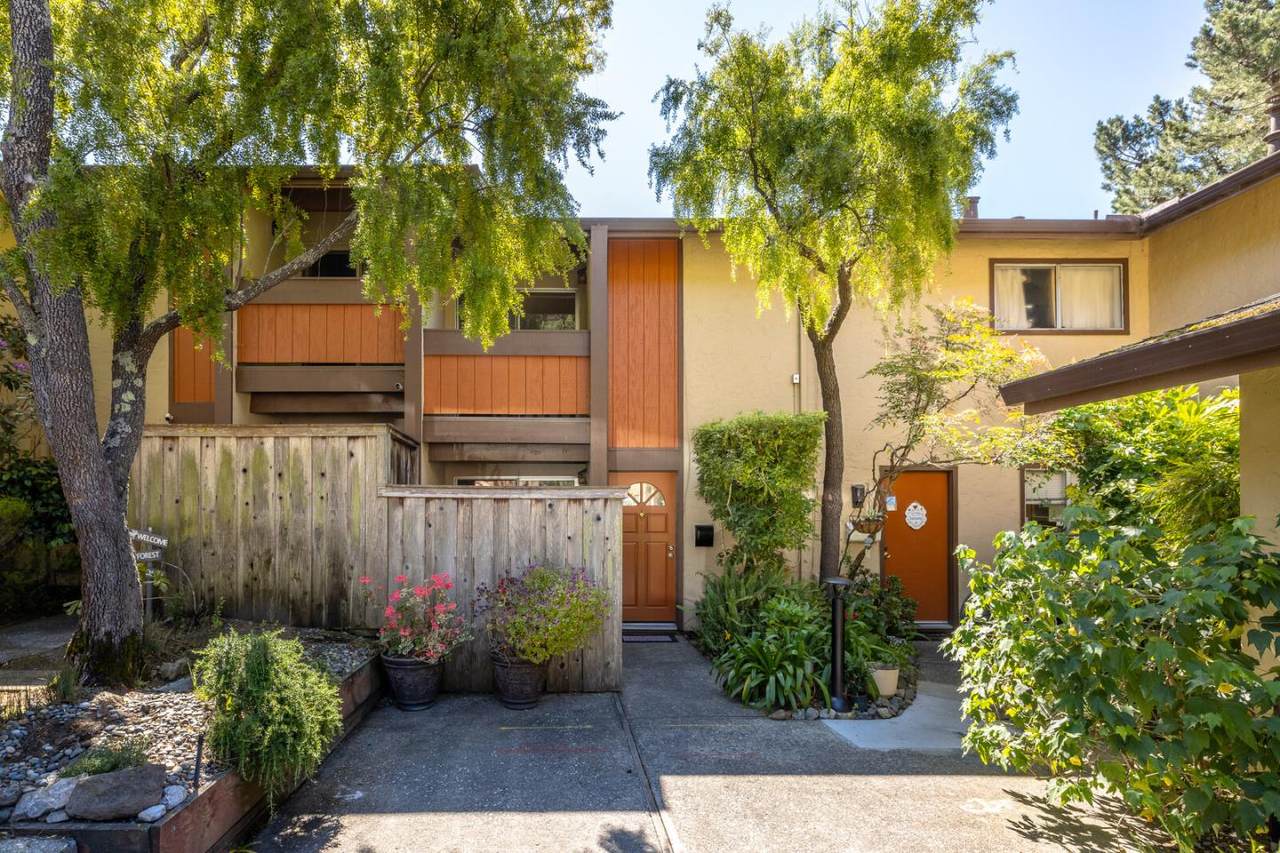 1199 Oddstad Blvd - Photo 1