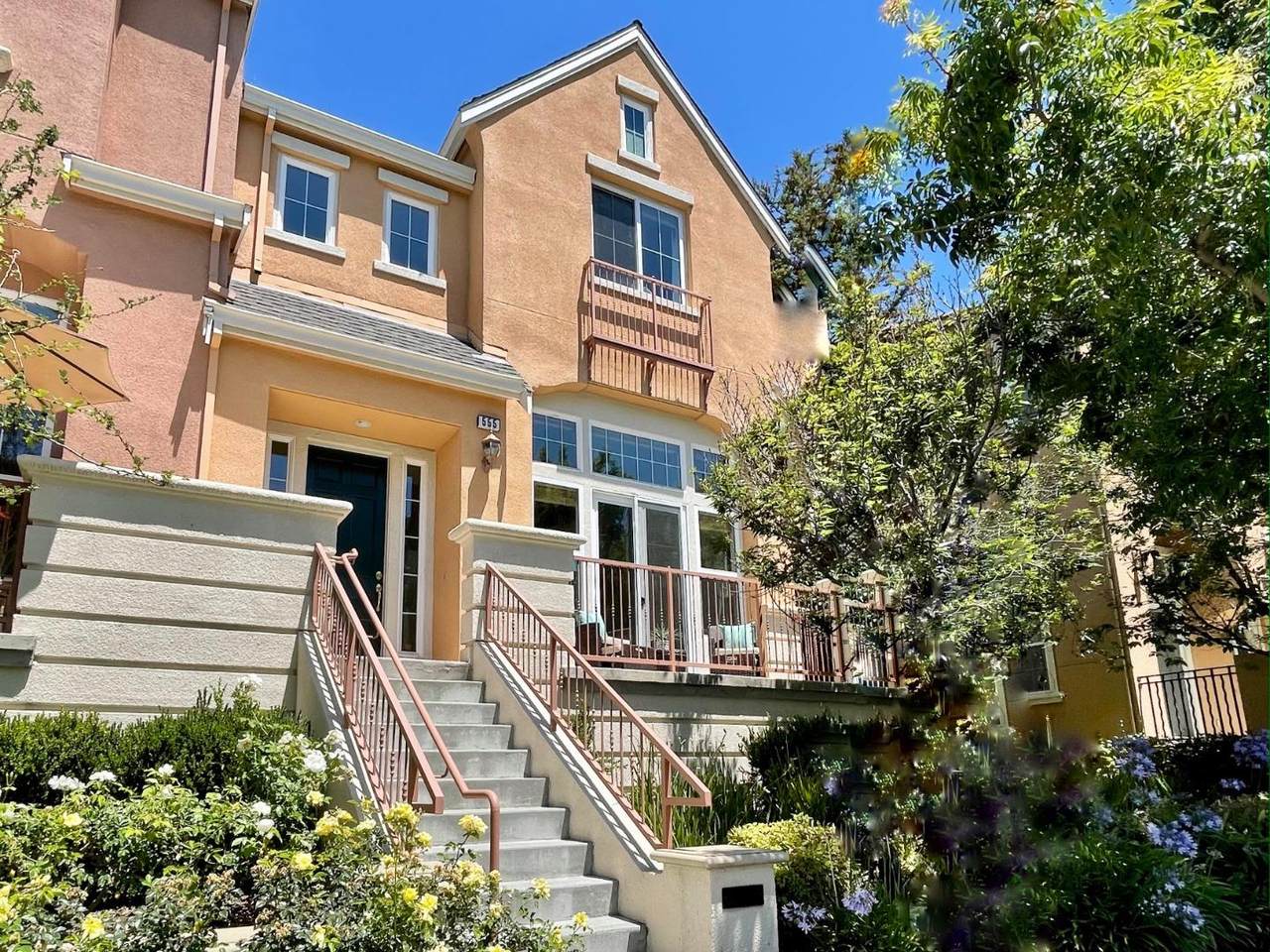 555 Moreland Way - Photo 1
