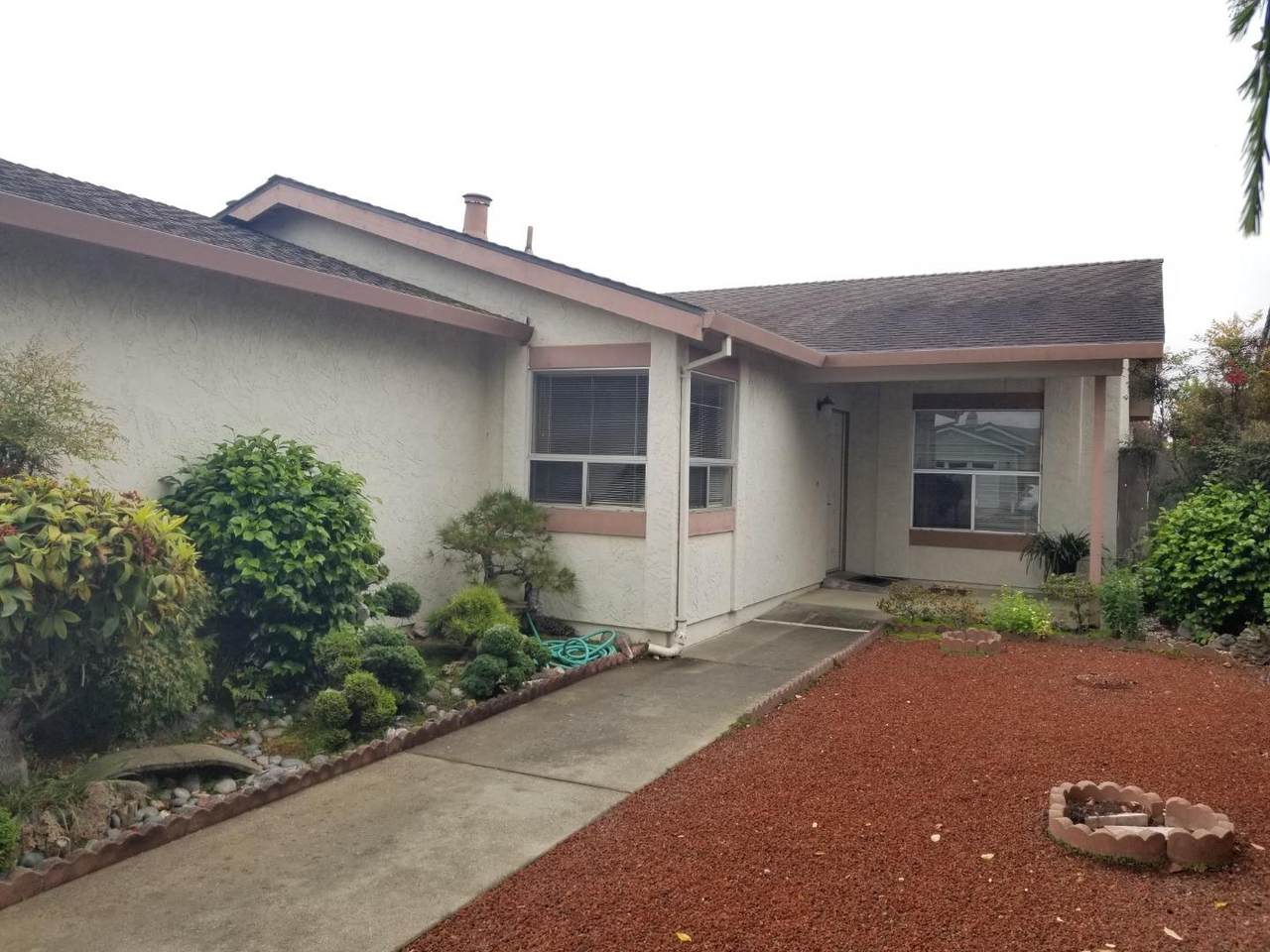 459 Suncrest Way - Photo 1