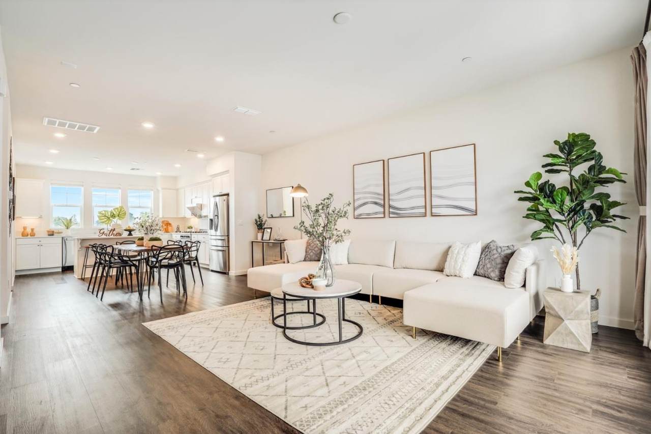 810 Cotati Ter 3 - Photo 1