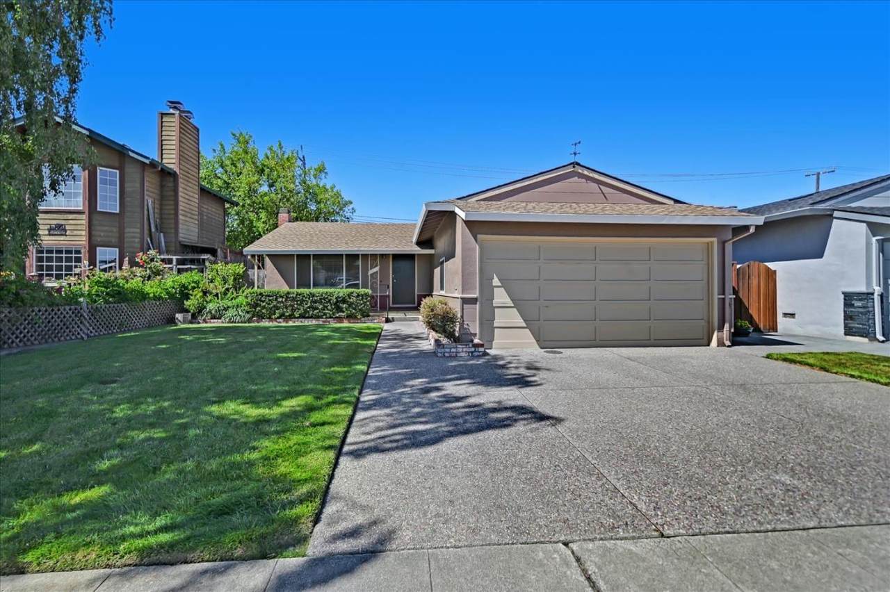 2280 Kent St - Photo 1
