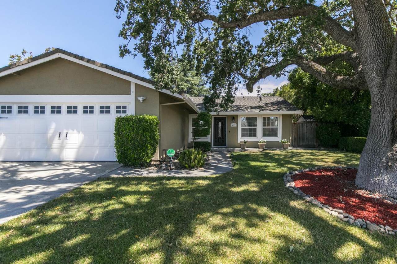 489 Archglen Way - Photo 1