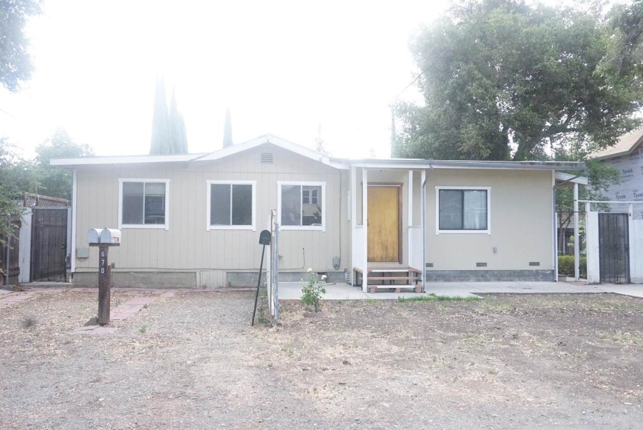 670 10th Ave - Photo 1