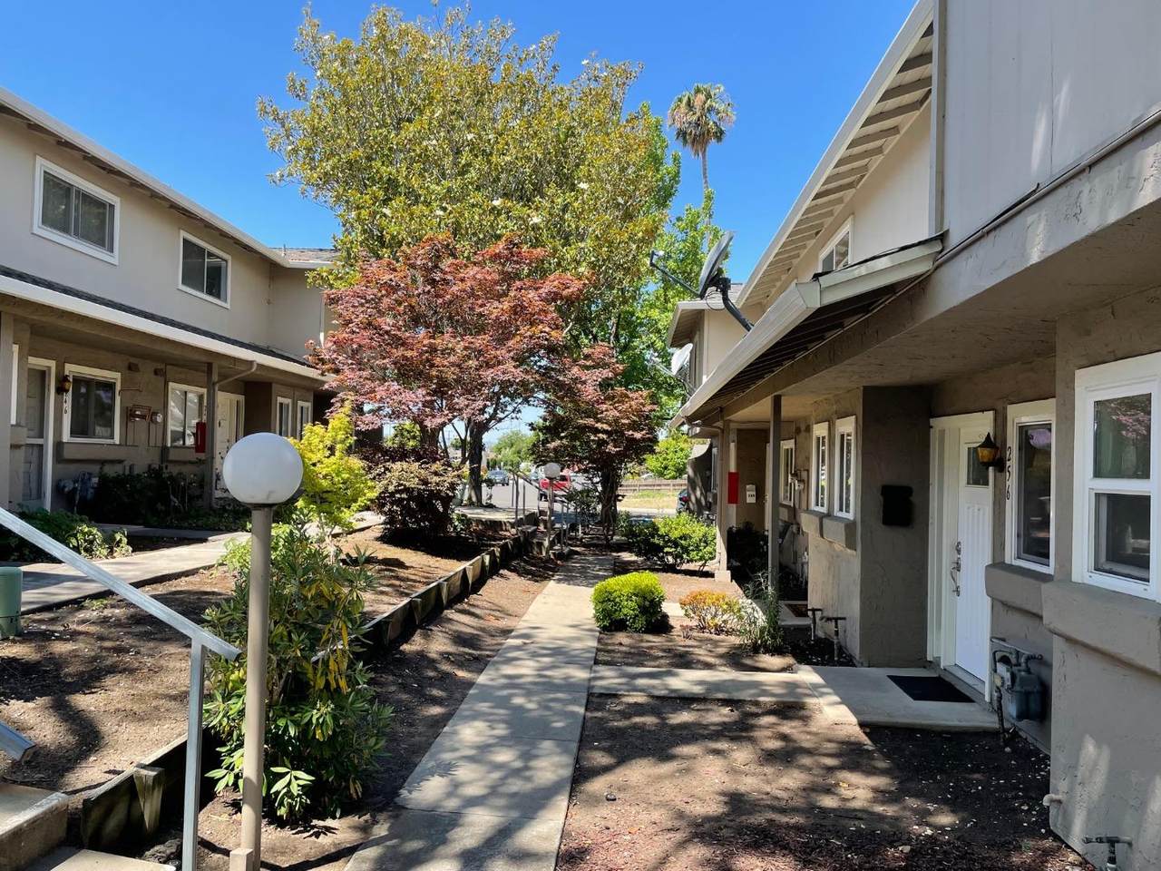 256 Lynn Ave - Photo 1
