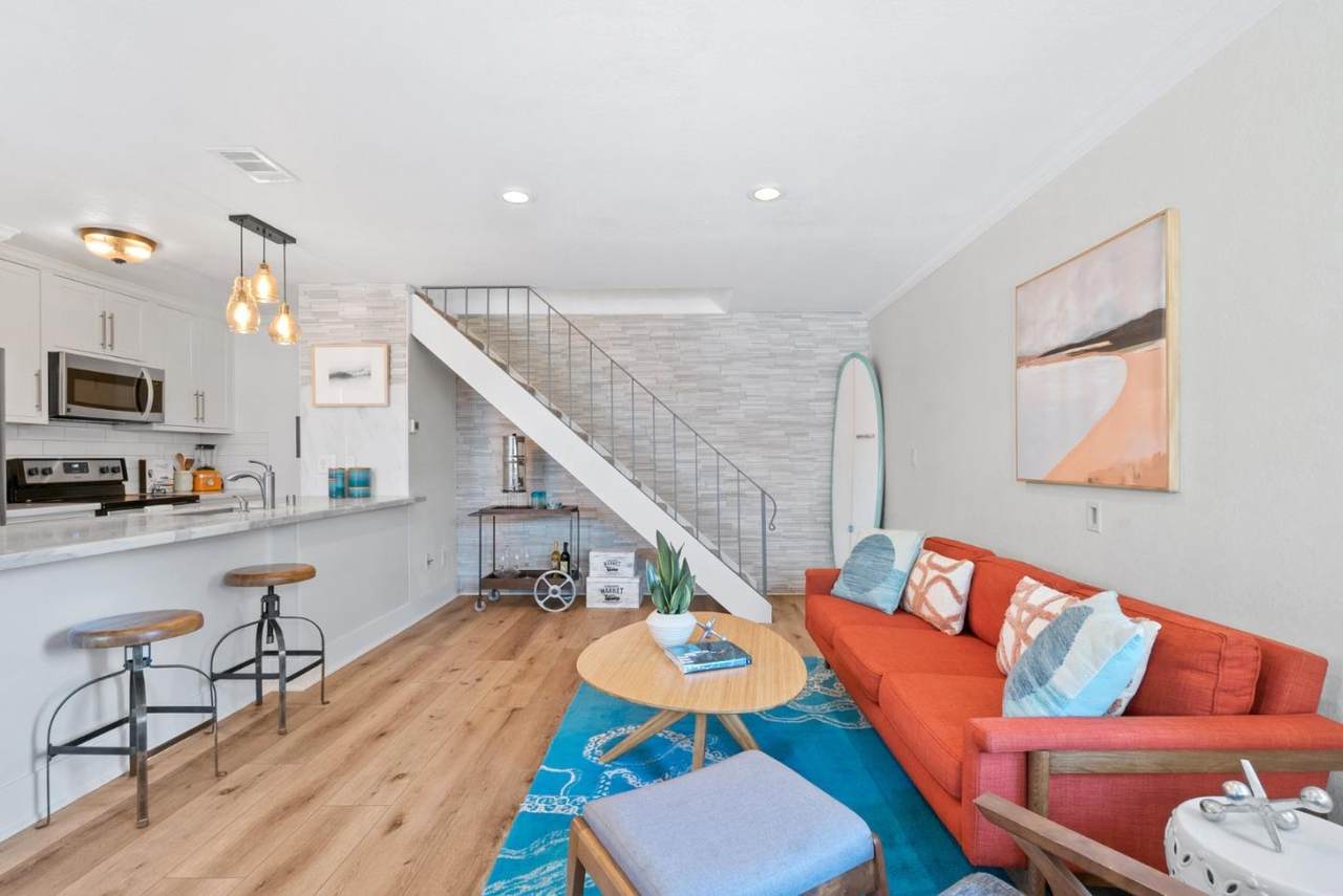 4400 Diamond St 2 - Photo 1