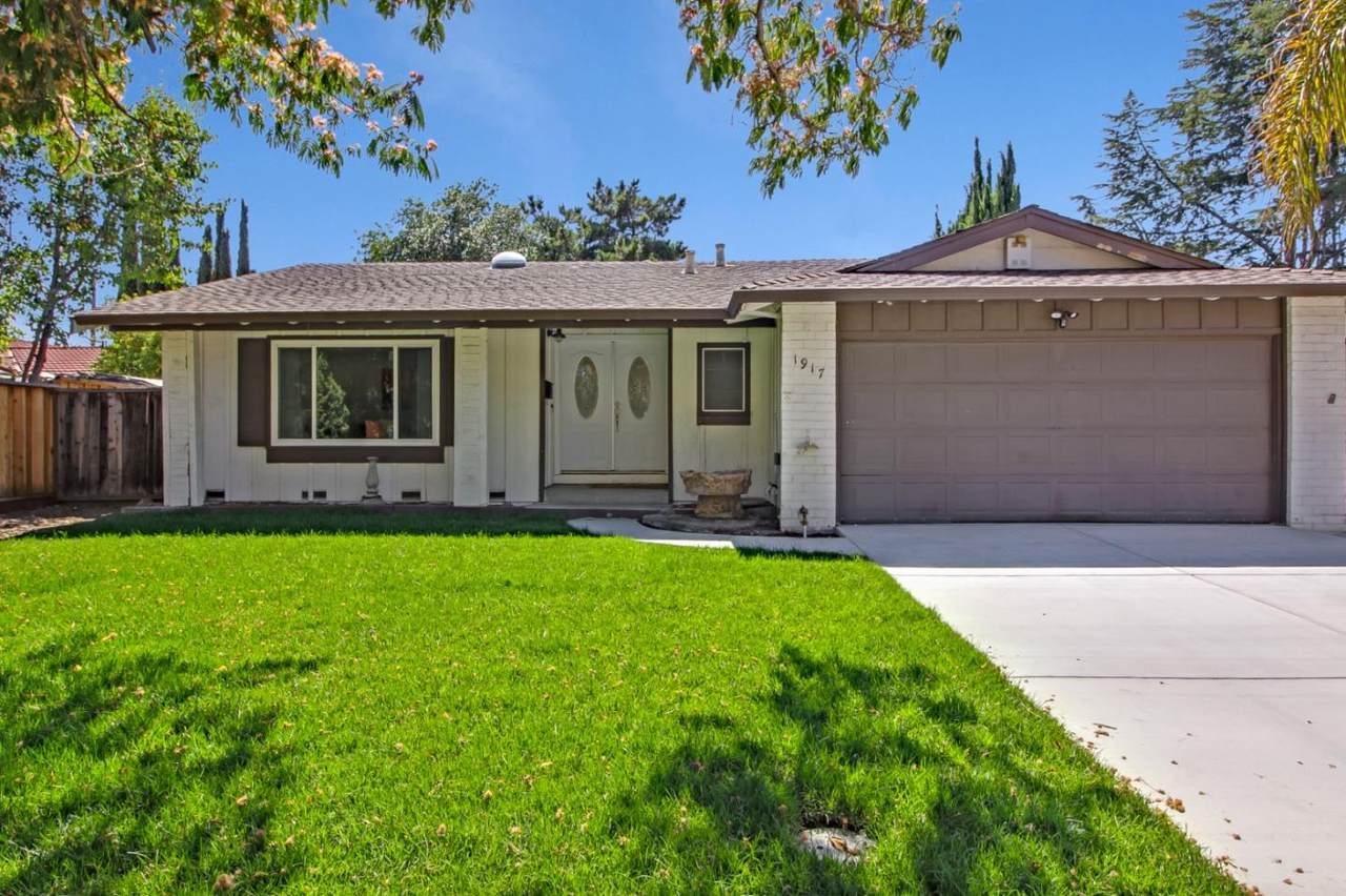 1917 Morrill Ave - Photo 1