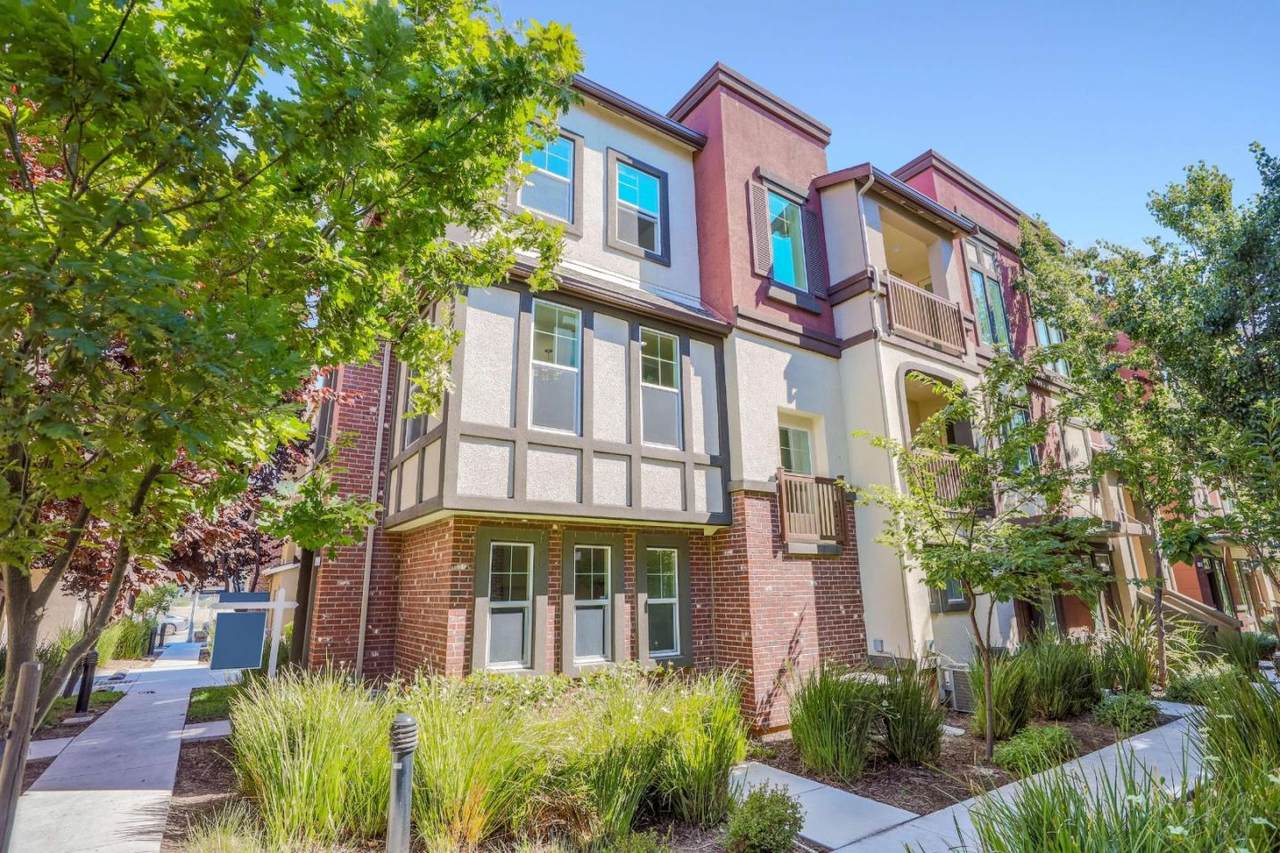 1435 Lee Pl - Photo 1